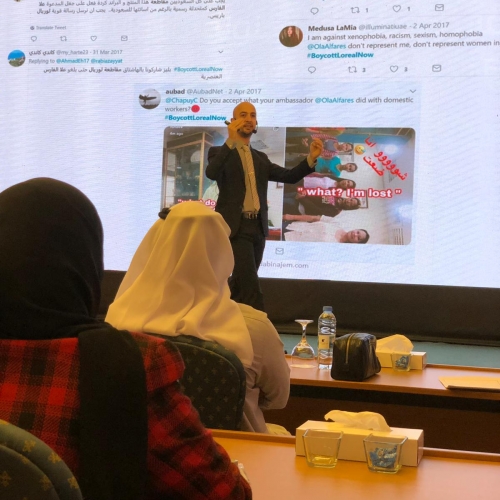 roland-abi-najem-speaker-in-the-arab-media-forum-talking-about-influencers-marketing-where-i-was-honored-by-the-conference-chariman-mr-madi-al-khamis-6